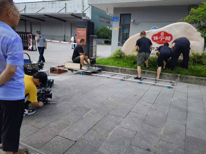 南川区广告片拍摄公司核心优势：全流程服务，让品牌广告片省心更出彩