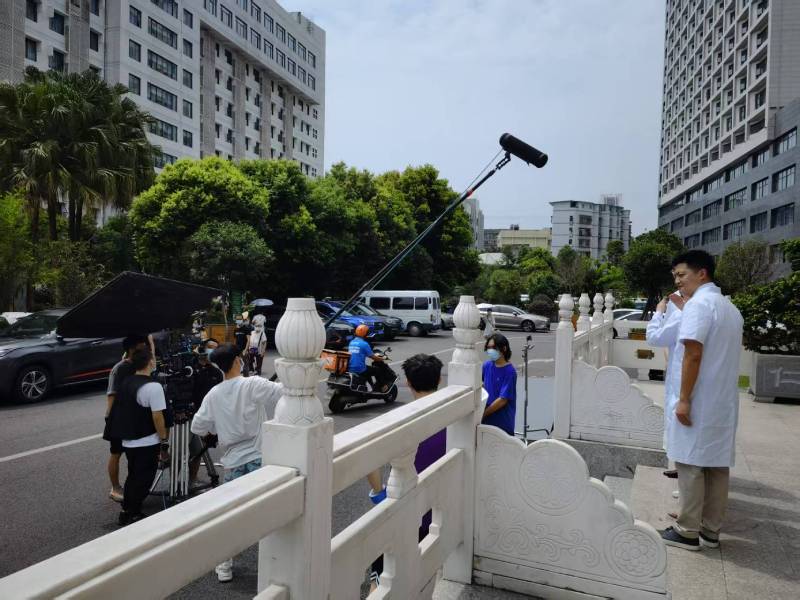 南川区广告片拍摄公司低成本实现高规格制作的诀窍